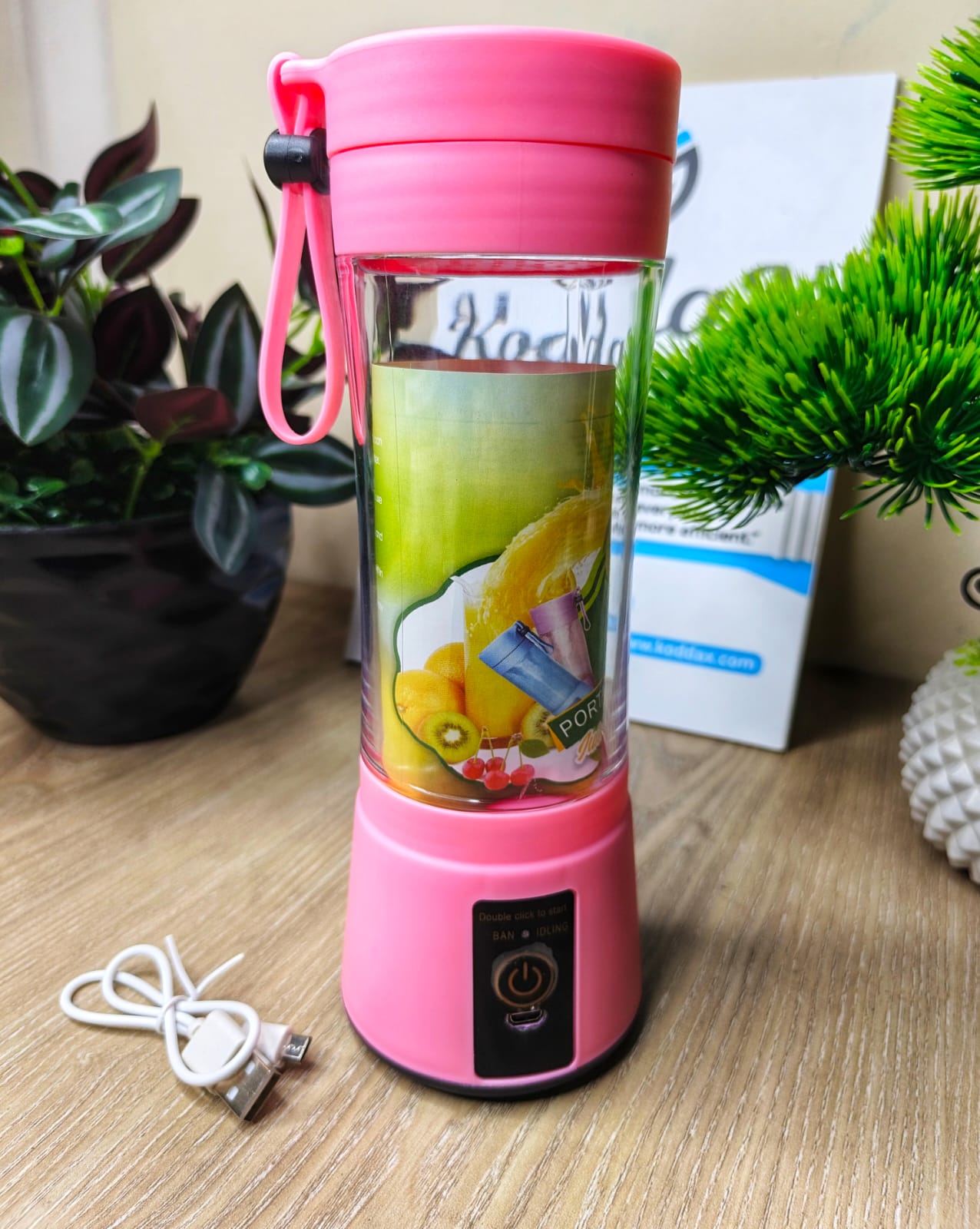 Mini USB Rechargeable Portable Electric Fruit Juicer