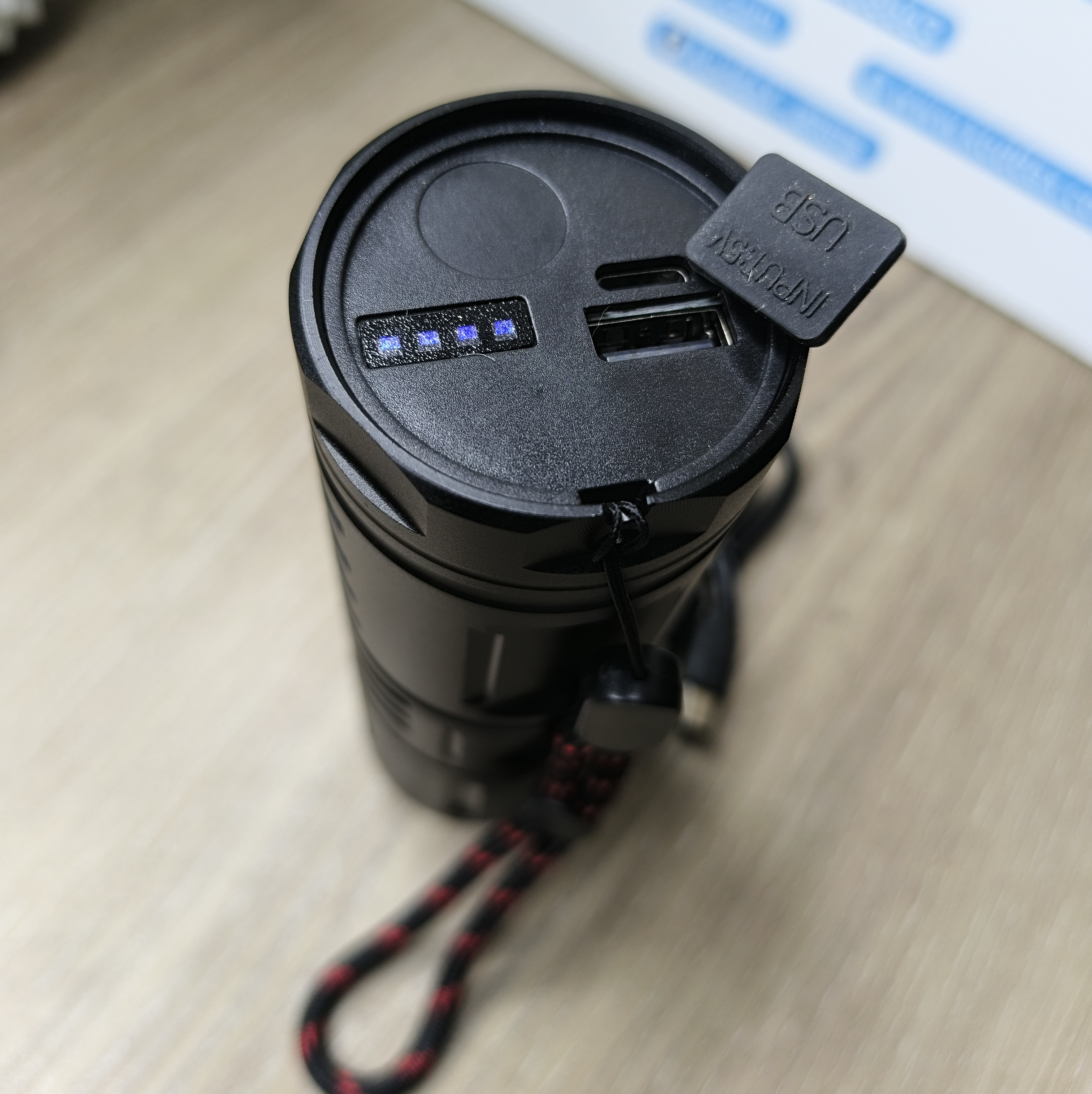 Jumbo LED Zoom Light Waterproof With Power Bank(Made in Japan)
