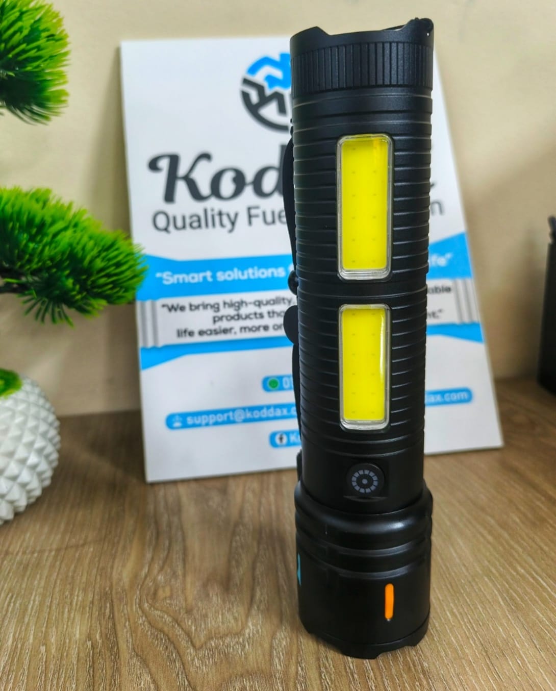 X03 Rechargeable Torch Light with Aluminum Alloy Body