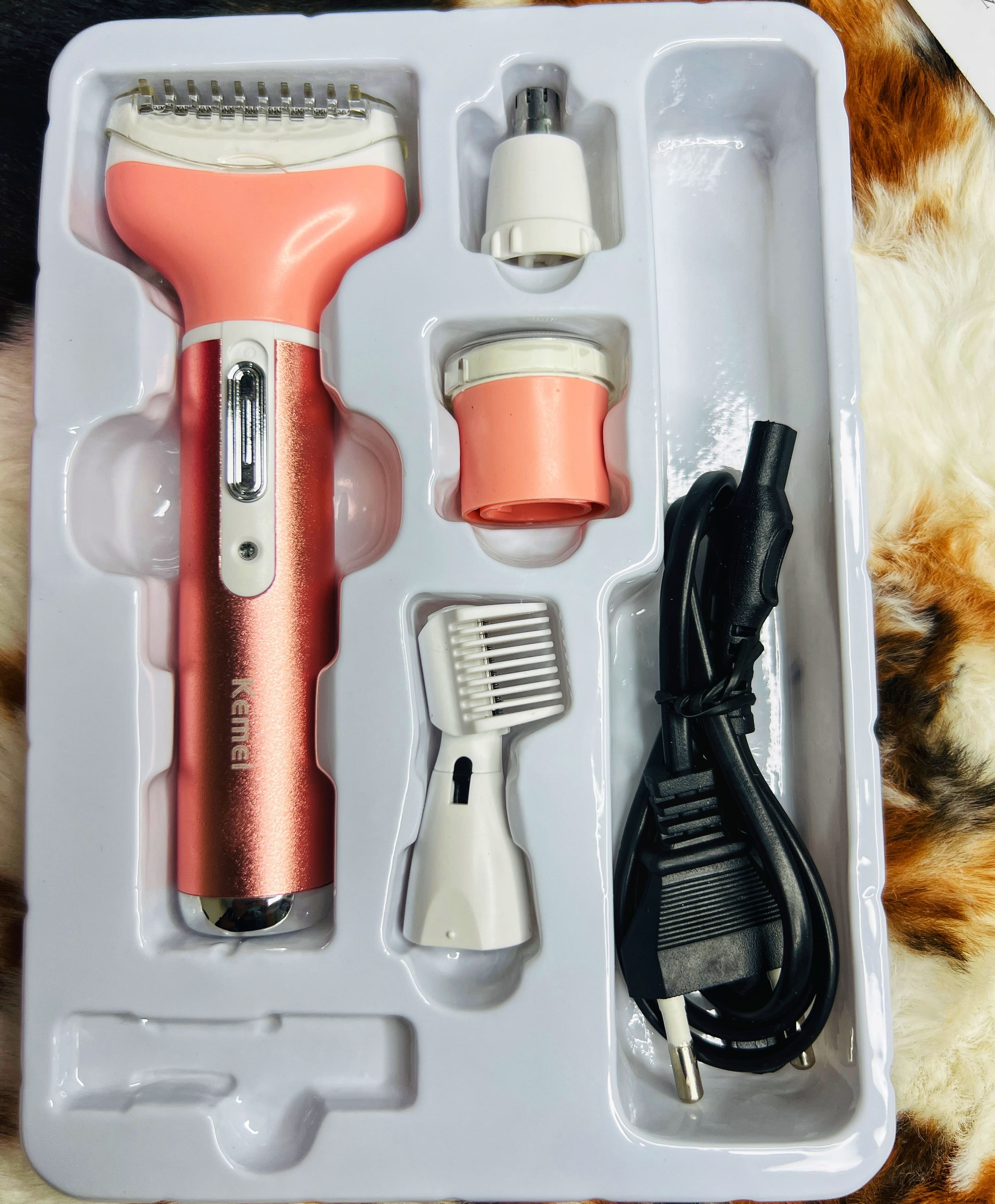 Kemei KM-6637 Multi Functional 4 In 1 Shaver