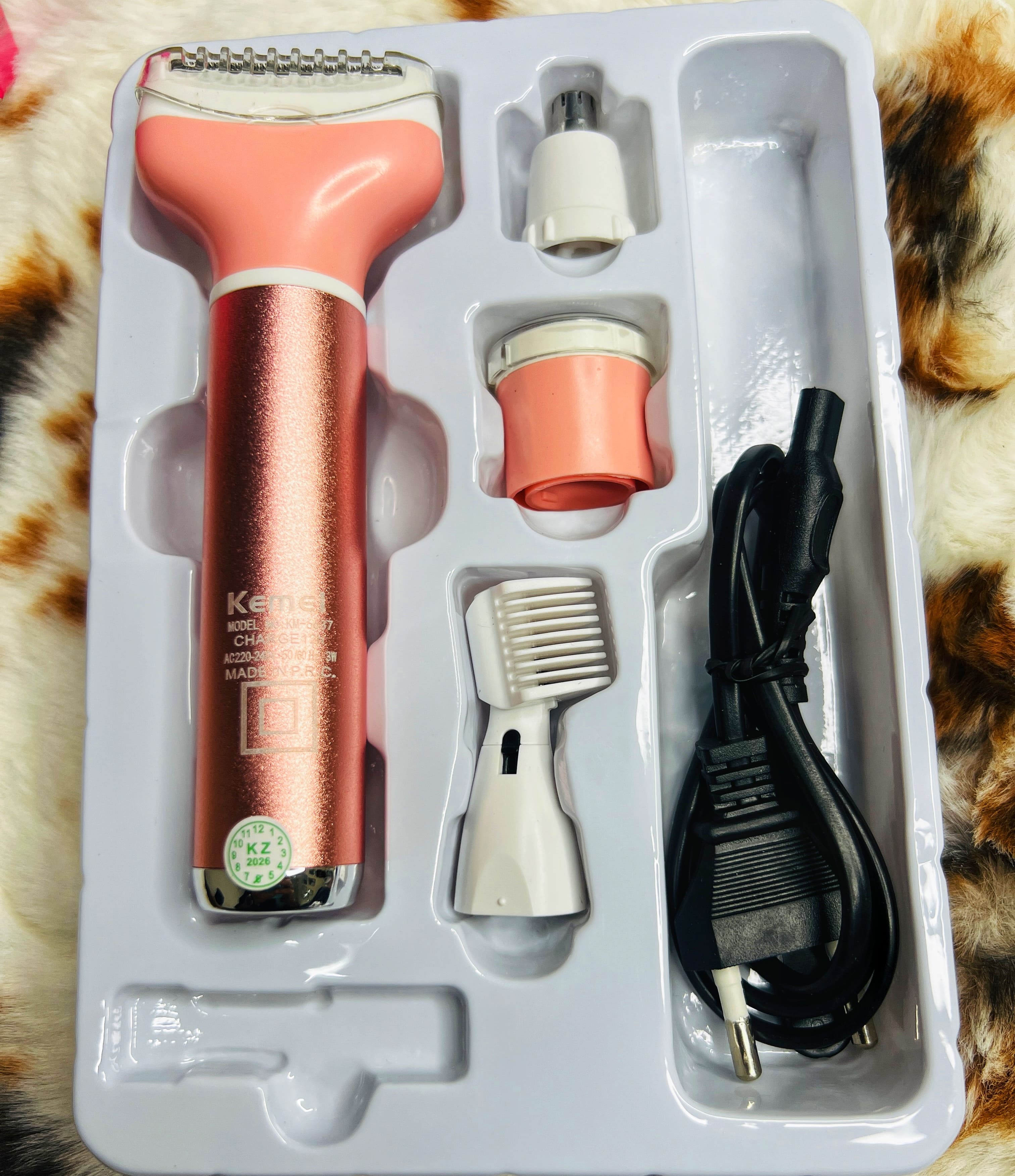 Kemei KM-6637 Multi Functional 4 In 1 Shaver