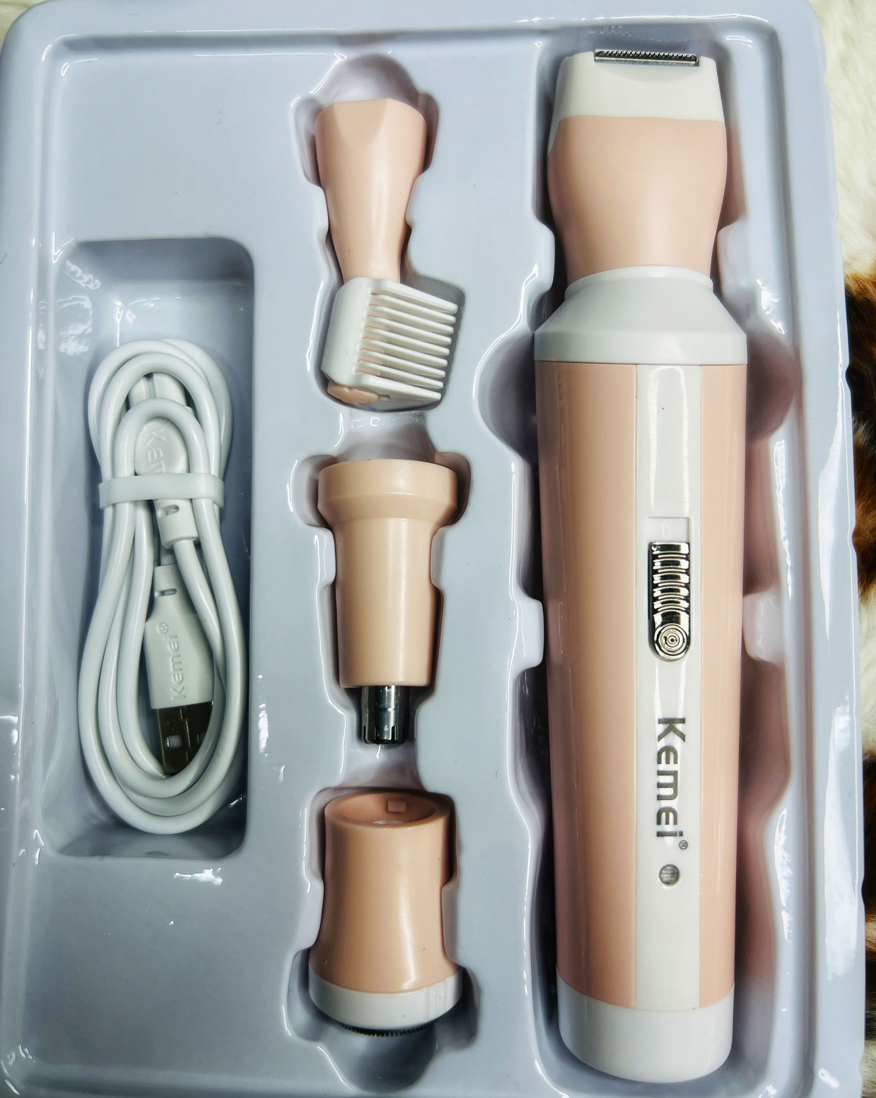 Kemei Rechargeable Trimmer - (KM-3024)