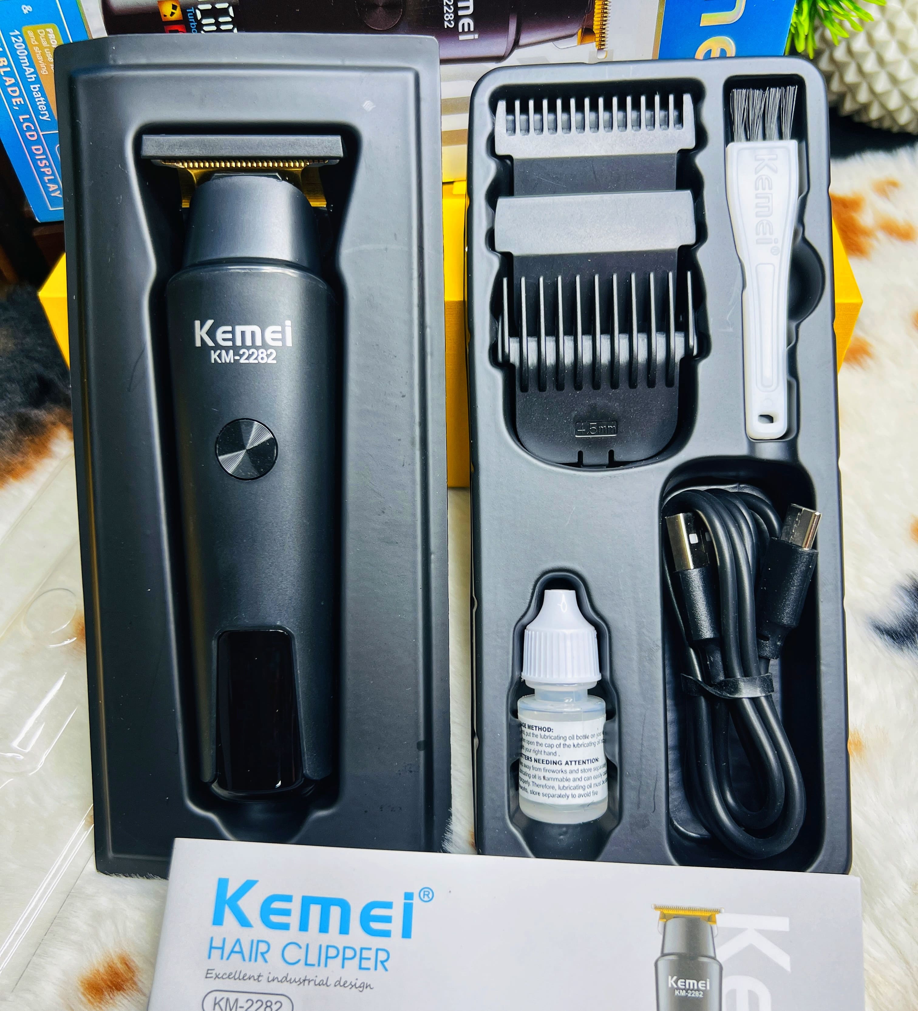 Kemei KM-2282 Professional Rechargeable Hair and Beard Trimmer