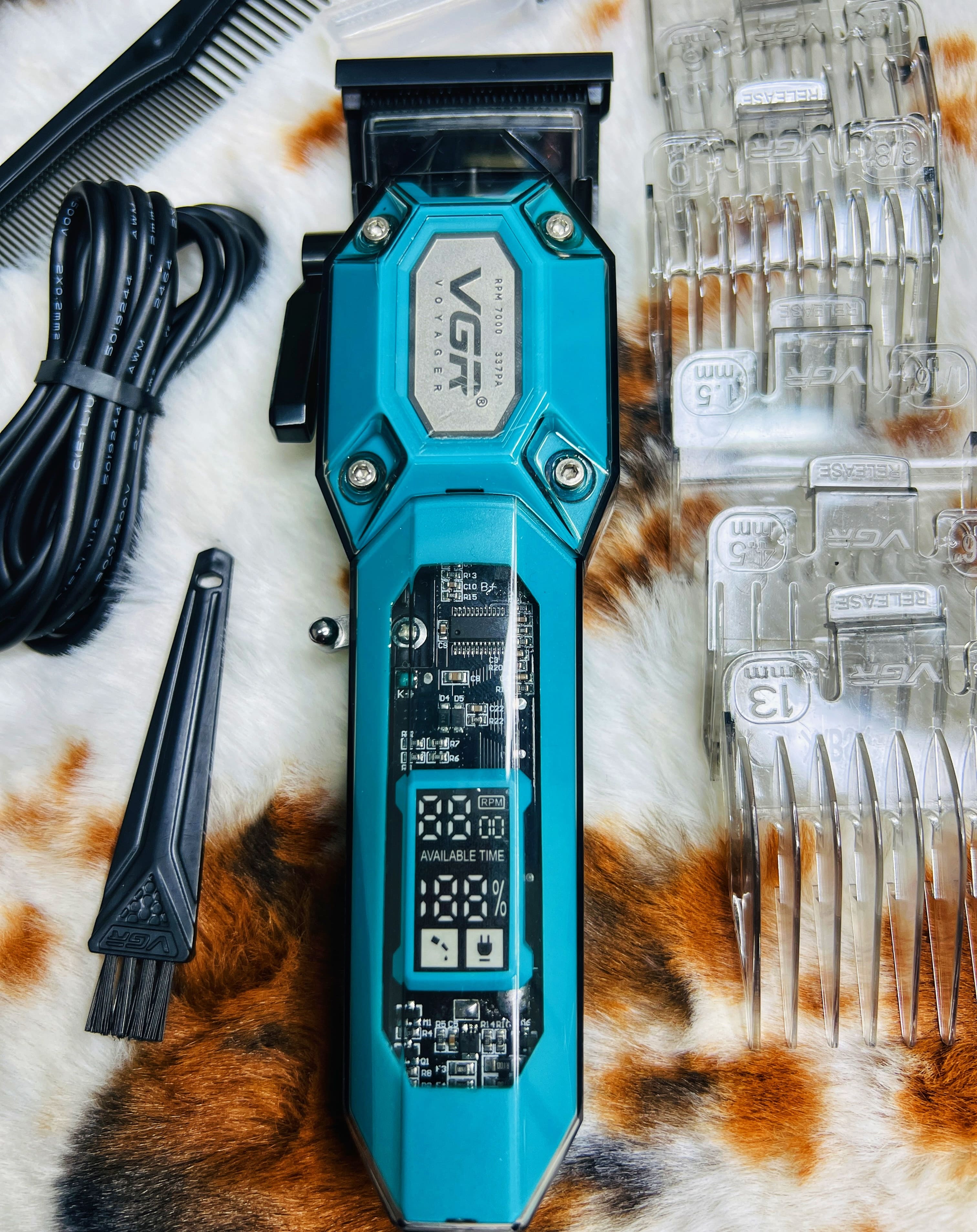 VGR V-600 Professional Hair Clipper ( Paste Color )