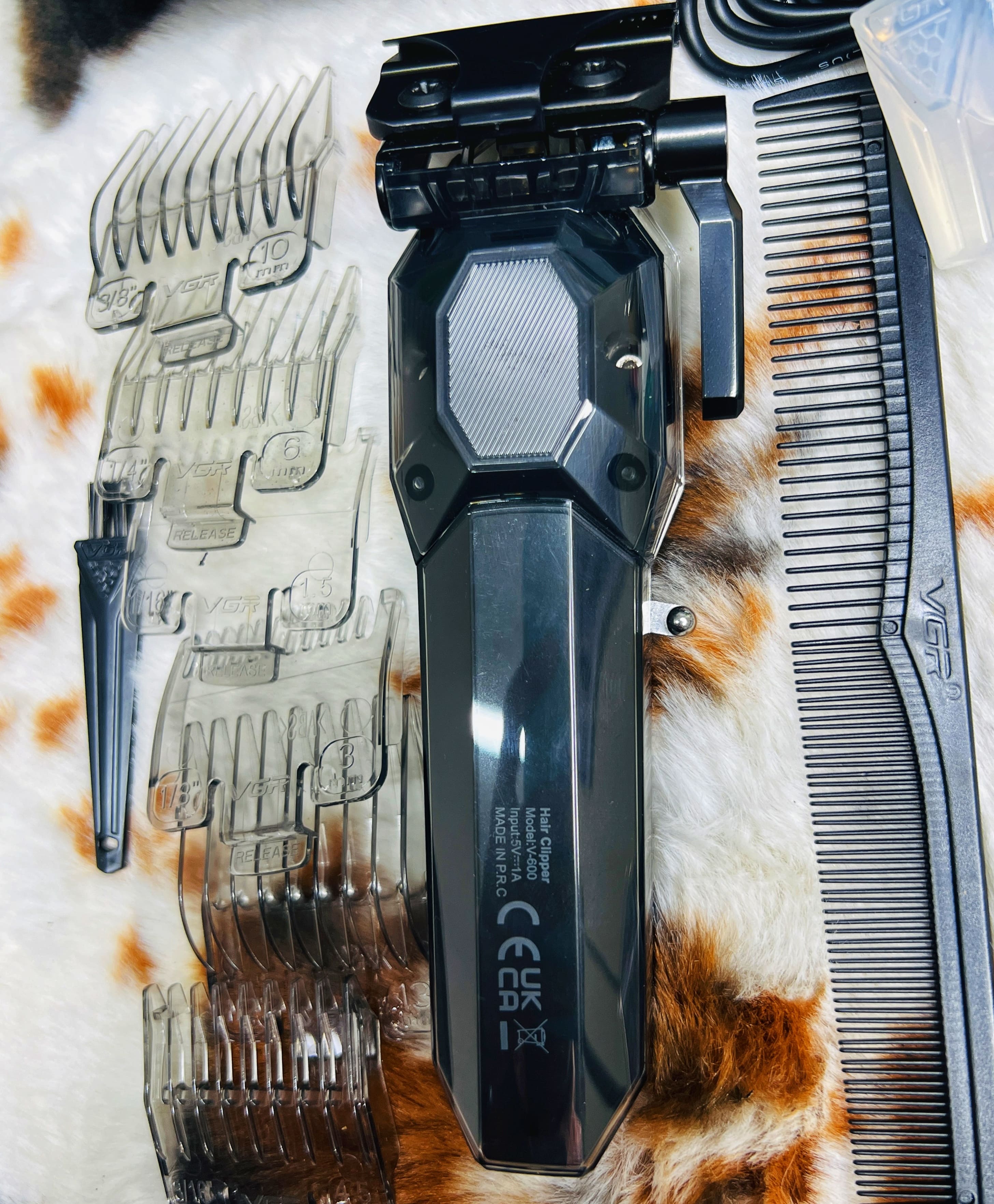VGR V-600 Professional Hair and Beard Trimmer - Black