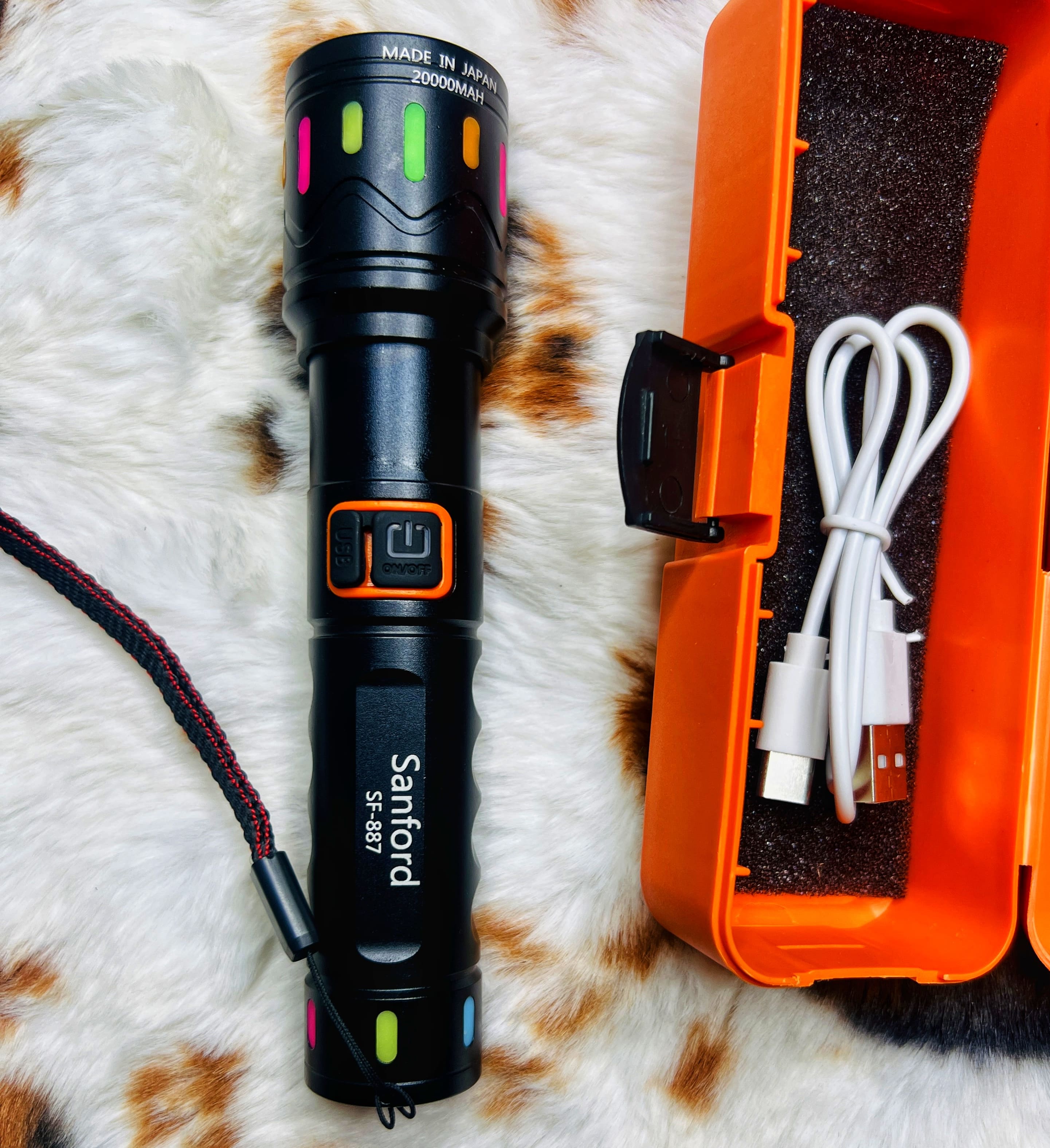Sunford S F - 887 Zoom Flashlight